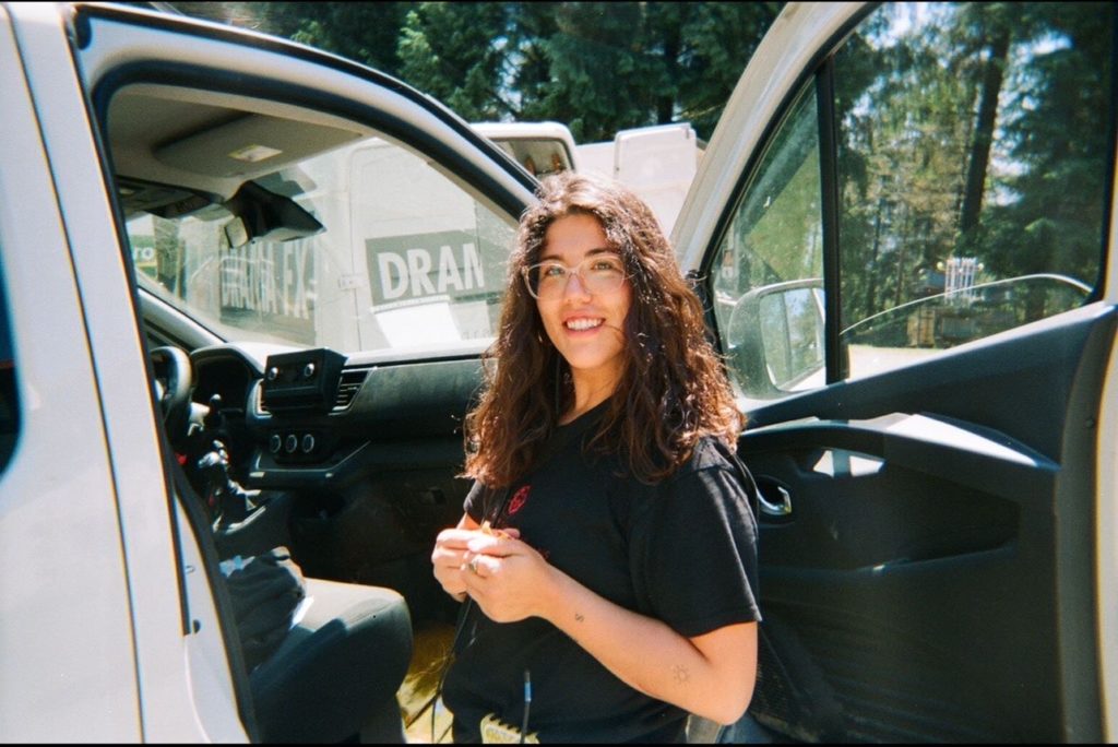 La exalumna del Grado Superior en Realización de Proyectos Audiovisuales y Espectáculos ha trabajado en producciones como Alcarràs, Saben Aquel o El maestro que prometió el mar 