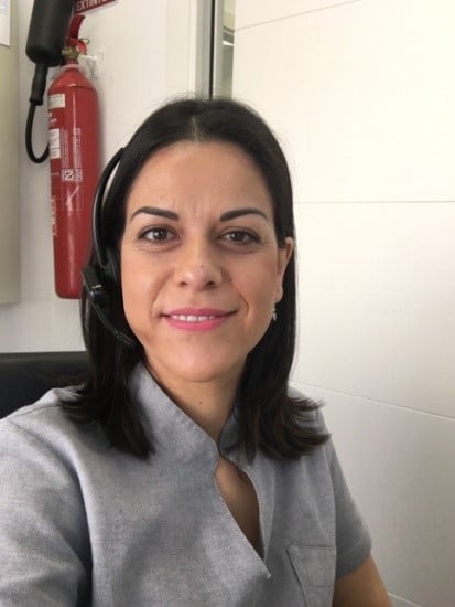 María ya puede ejercer como higienista gracias a la titulación oficial que ha obtenido en ILERNA Online