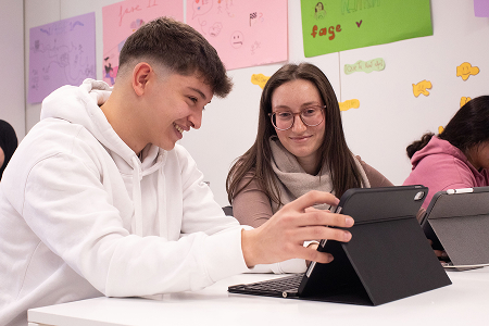 Alumnos del centro de formación profesional ILERNA Lleida